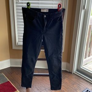 Garage Junior’s size 5 Black Skinny Jeans